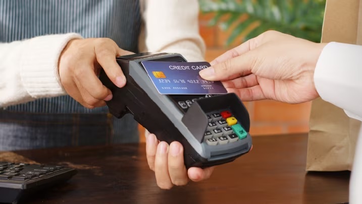 The Benefits of Using Credit Card Swipers