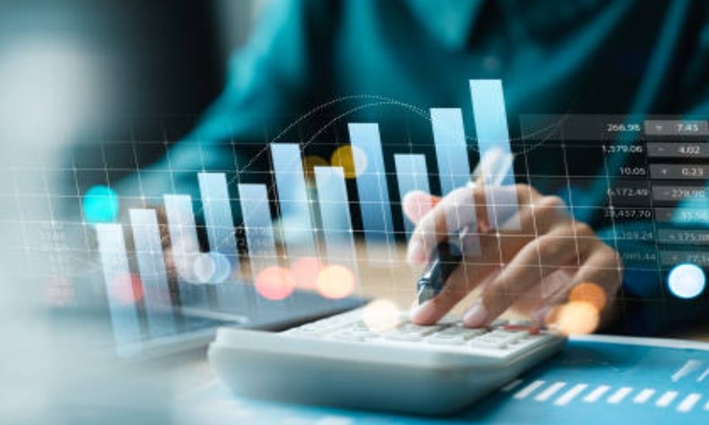 Texas Instruments Stock Outlook Amid Capacity Expansion Plans